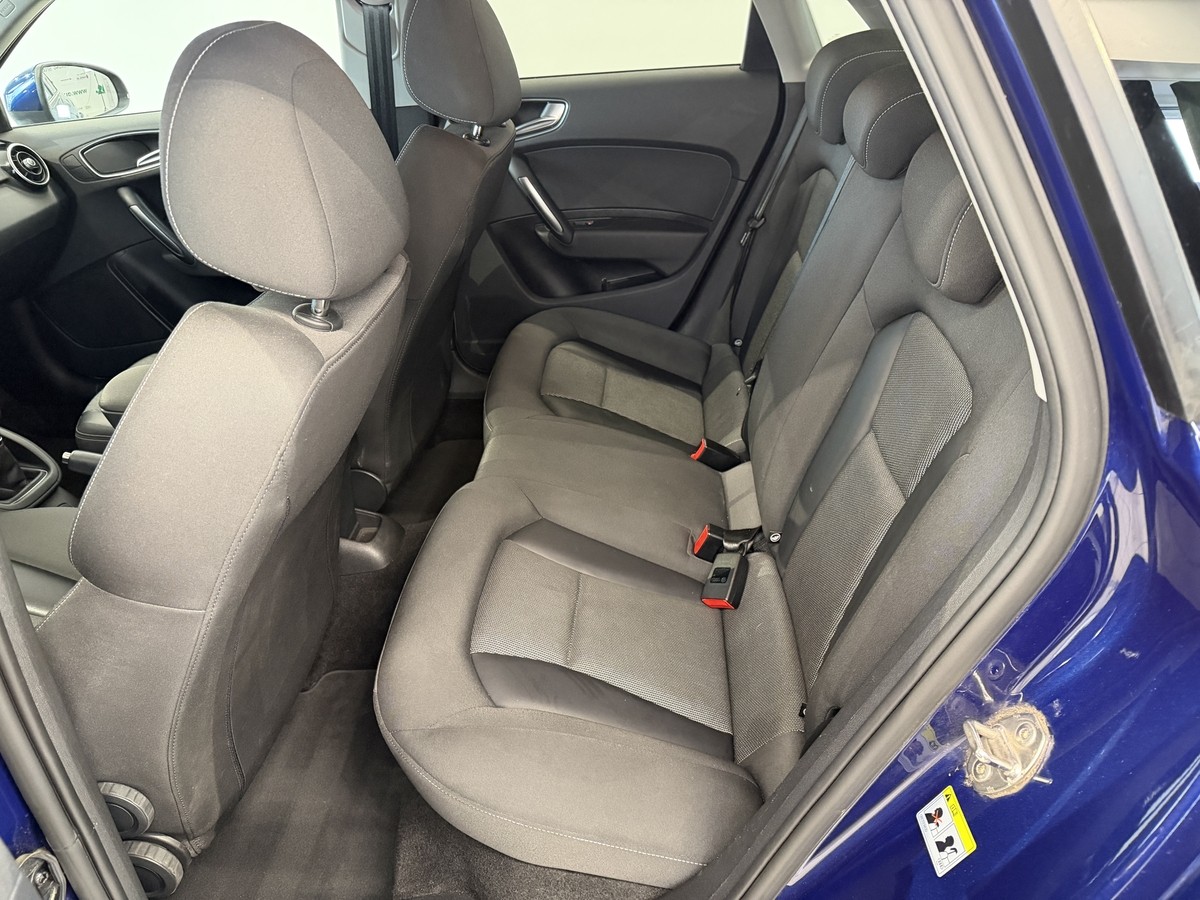 Audi A1 1.0 TFSI Sportback*8-Fach*BremsenNEU*