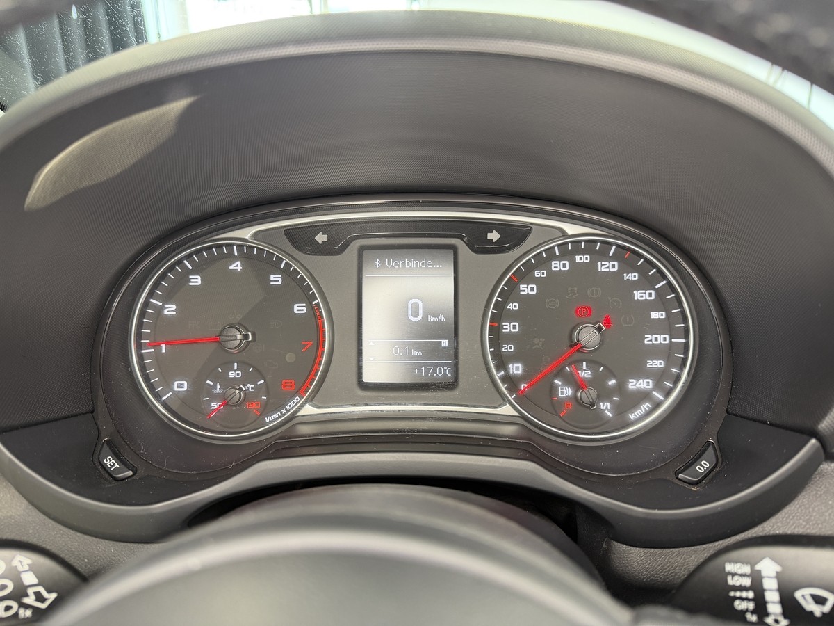 Audi A1 1.0 TFSI Sportback*8-Fach*BremsenNEU*