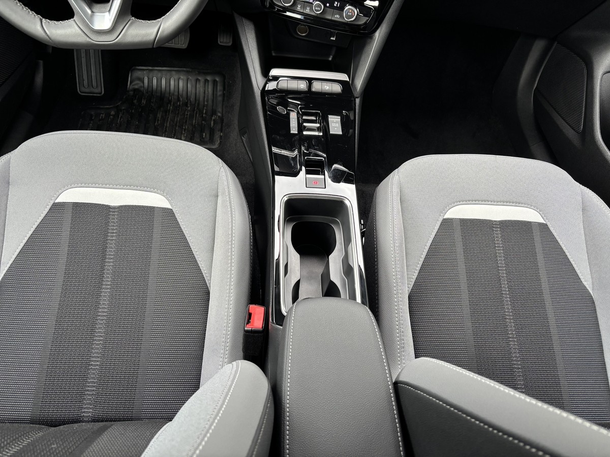 Opel Mokka-e Elegance*AUTOMATIK*LED*CARPLAY*KAMERA*KEYLES