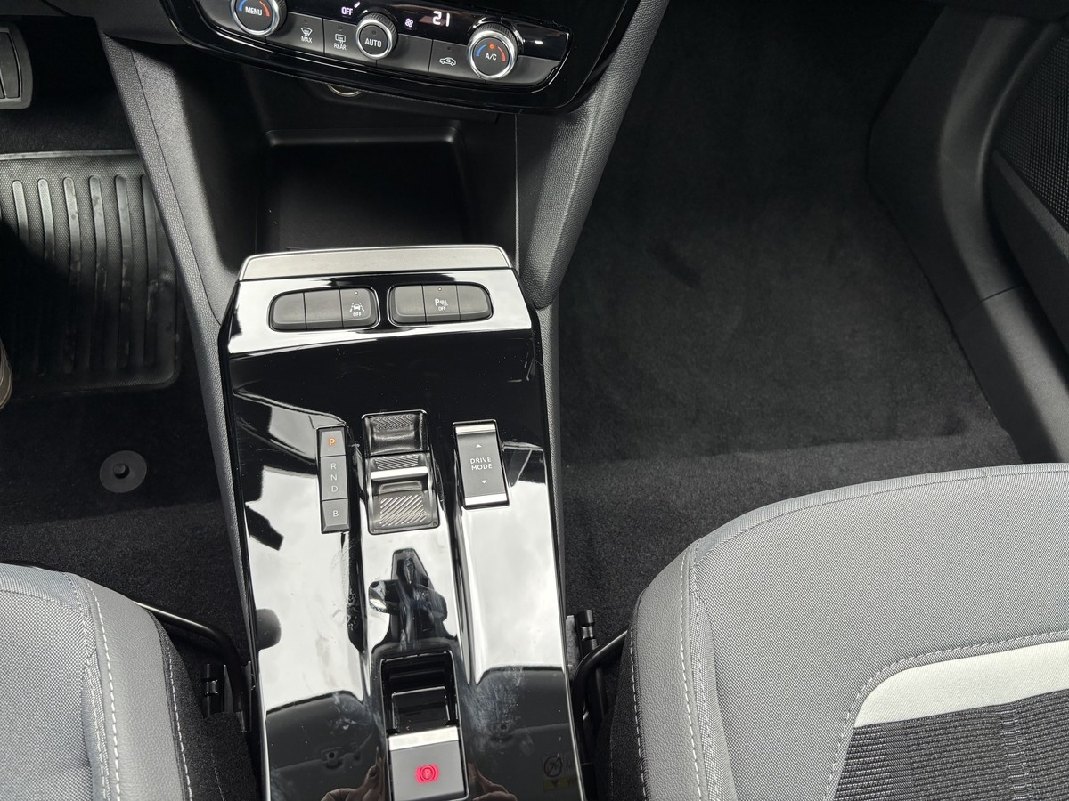 Opel Mokka-e Elegance*AUTOMATIK*LED*CARPLAY*KAMERA*KEYLES