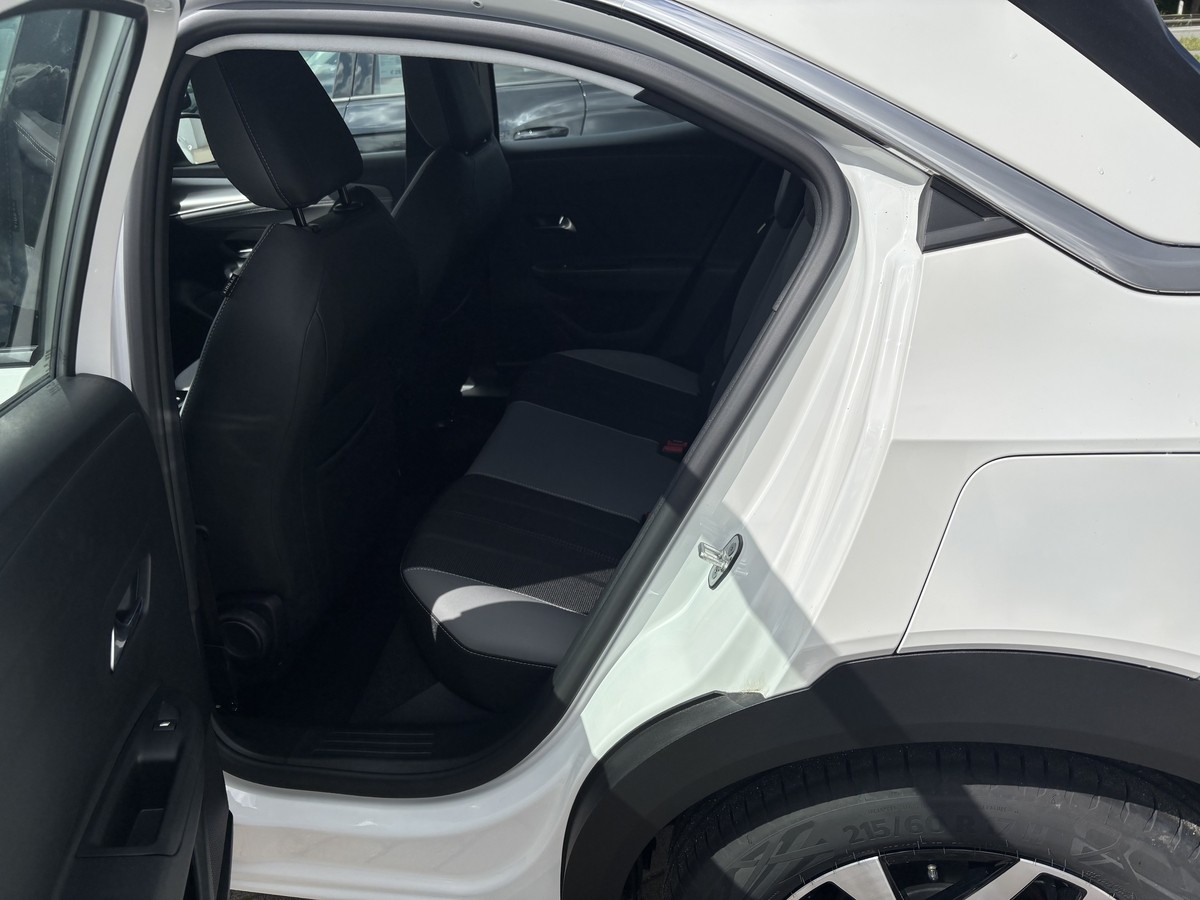 Opel Mokka-e Elegance*AUTOMATIK*LED*CARPLAY*KAMERA*KEYLES