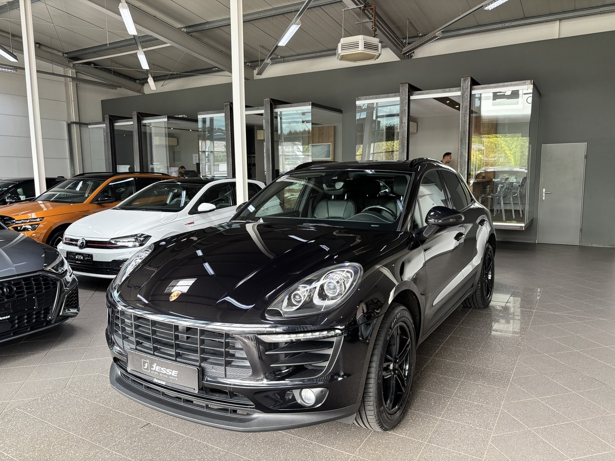Porsche Macan  2.0 Bi-Xenon Panorama Memory dt. Fahrzeug 