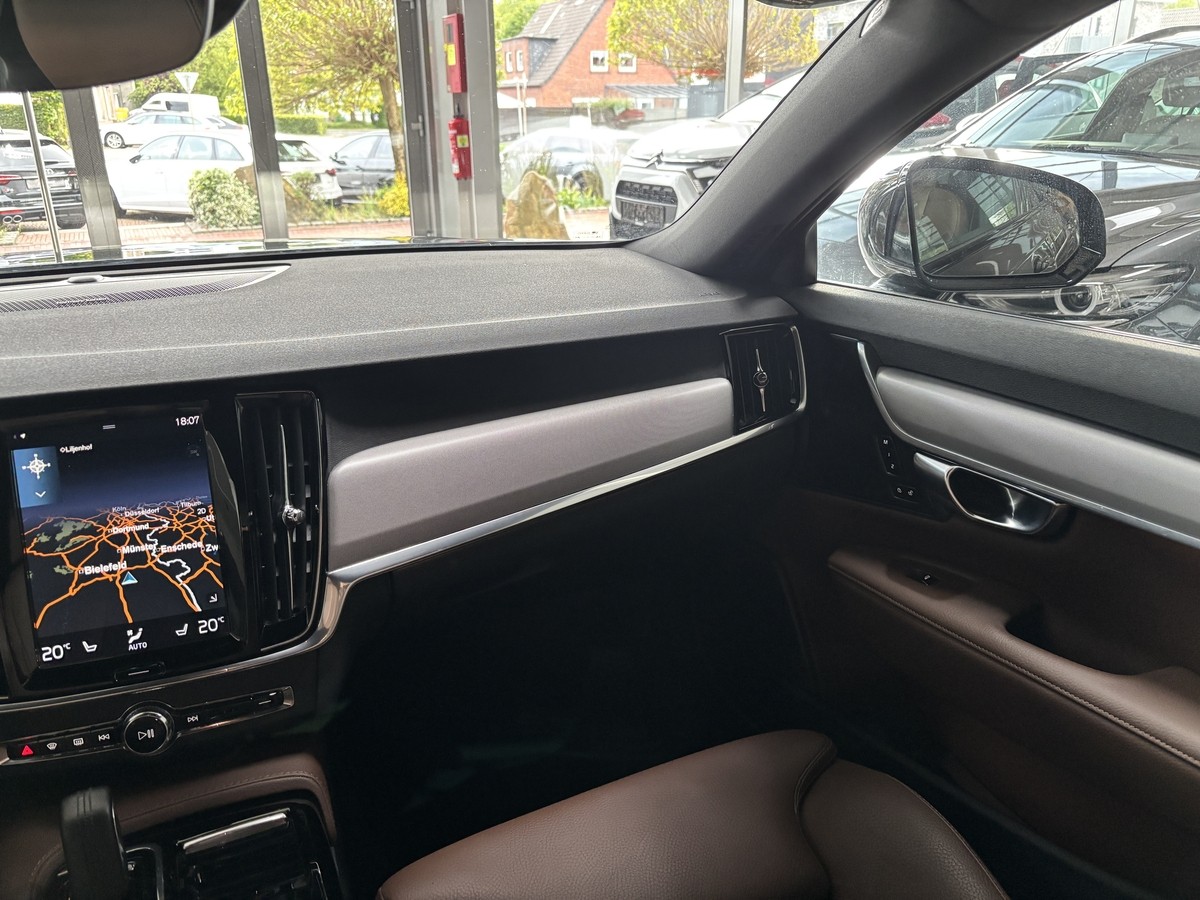 Volvo V90 T8 Recharge AWD RDesign LED ACC BLIS AHK H/K