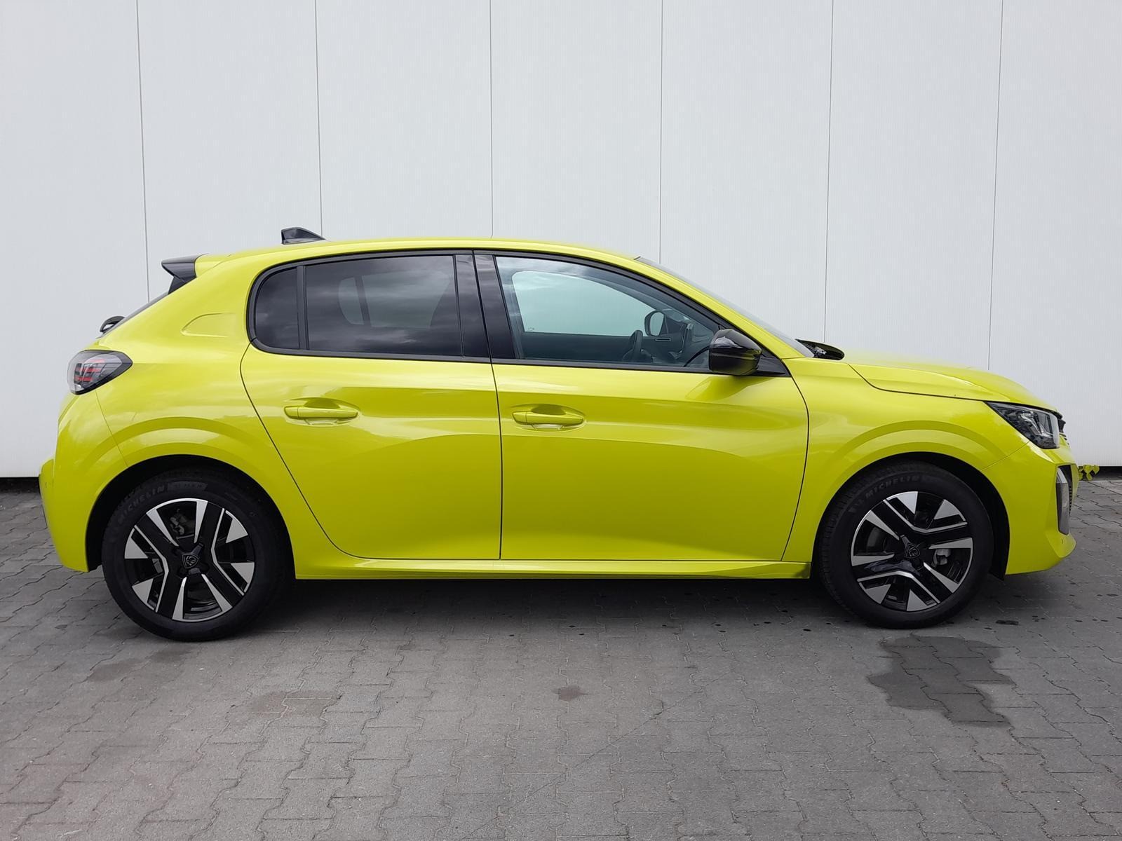 Peugeot 208 1.2 Allure NAVI/APP~2xPDC~ALU~LED~DAB~GRA~VC