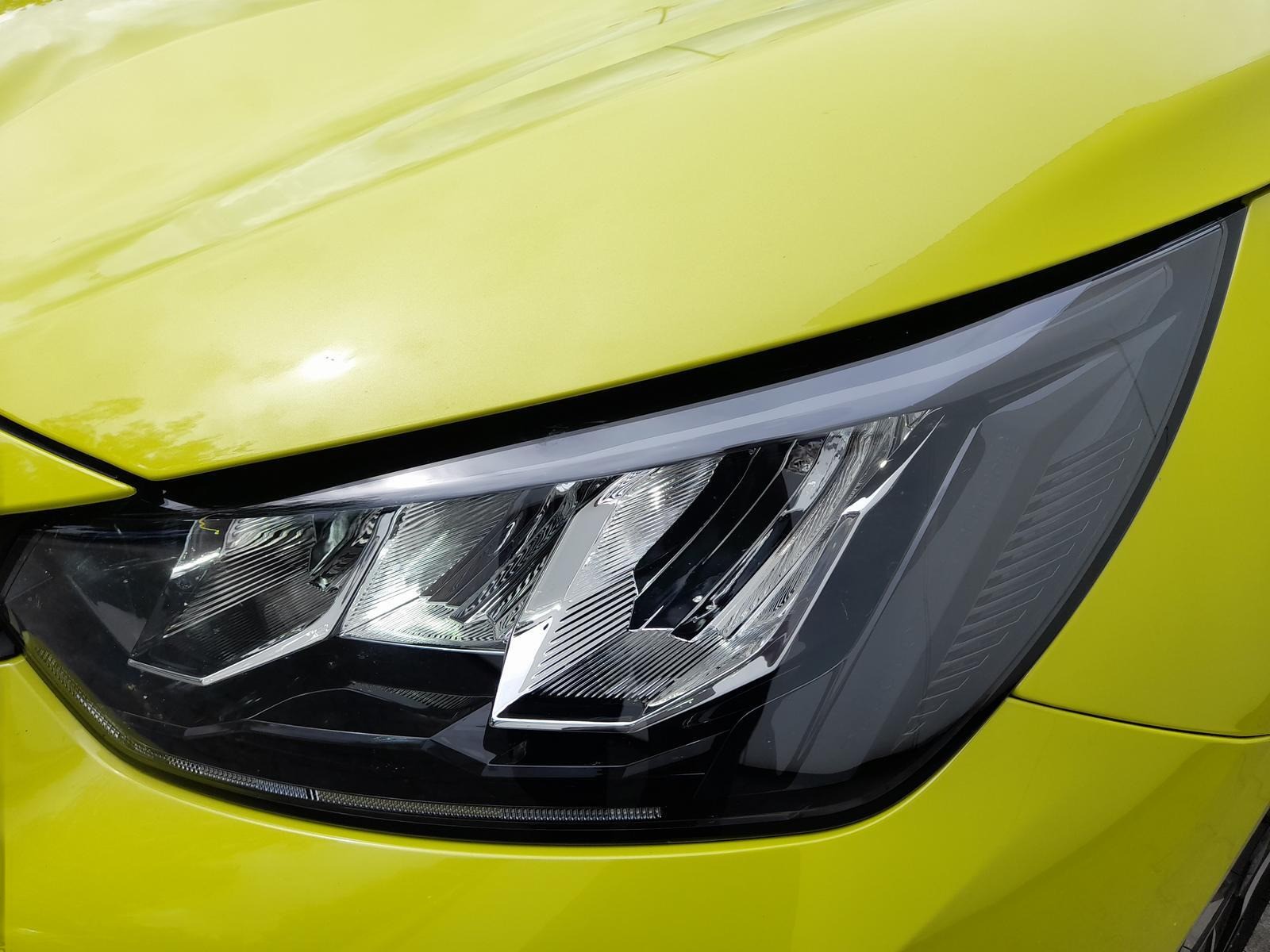 Peugeot 208 1.2 Allure NAVI/APP~2xPDC~ALU~LED~DAB~GRA~VC