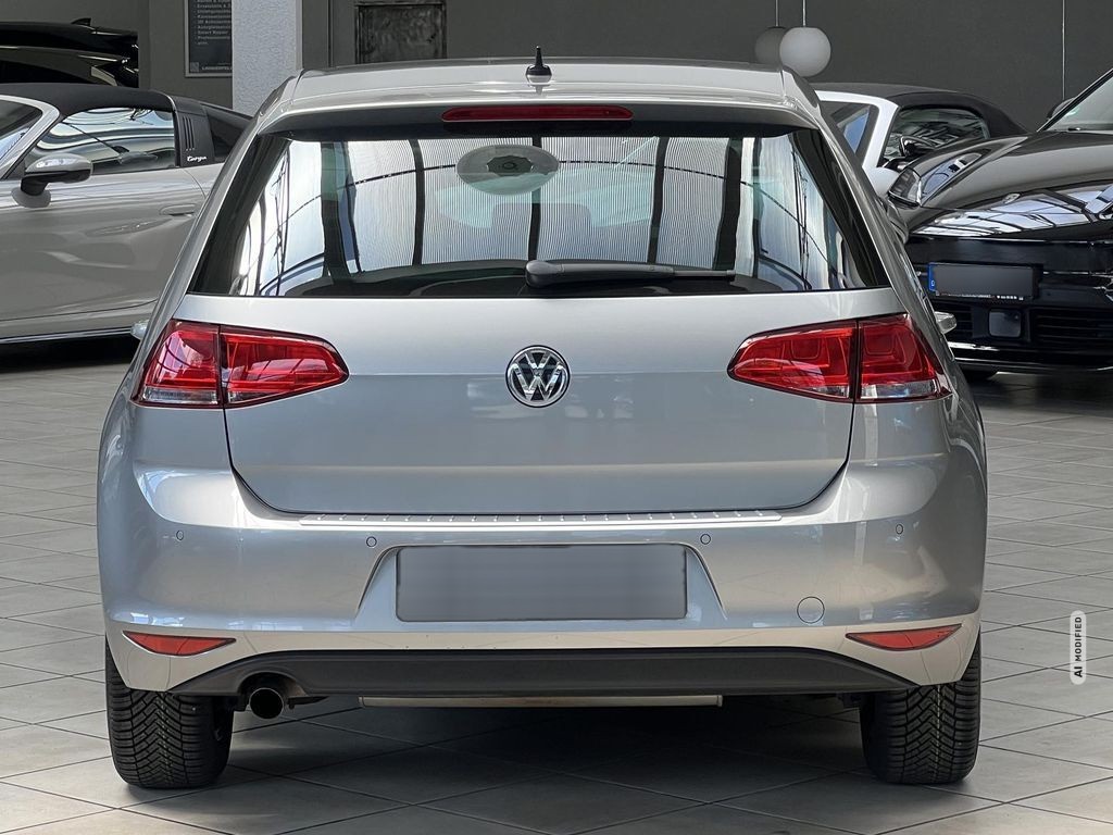 Volkswagen Golf VII Allstar*PANO*S+LHZ*KAMERA*TW*ALWETTER*