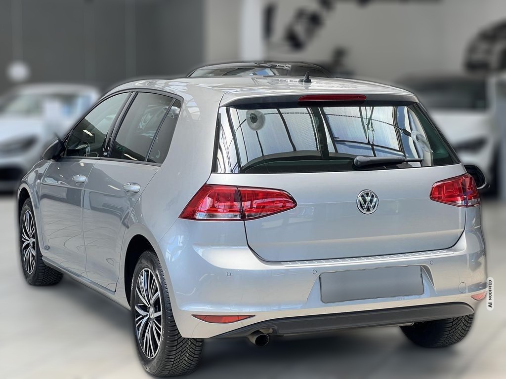 Volkswagen Golf VII Allstar*PANO*S+LHZ*KAMERA*TW*ALWETTER*