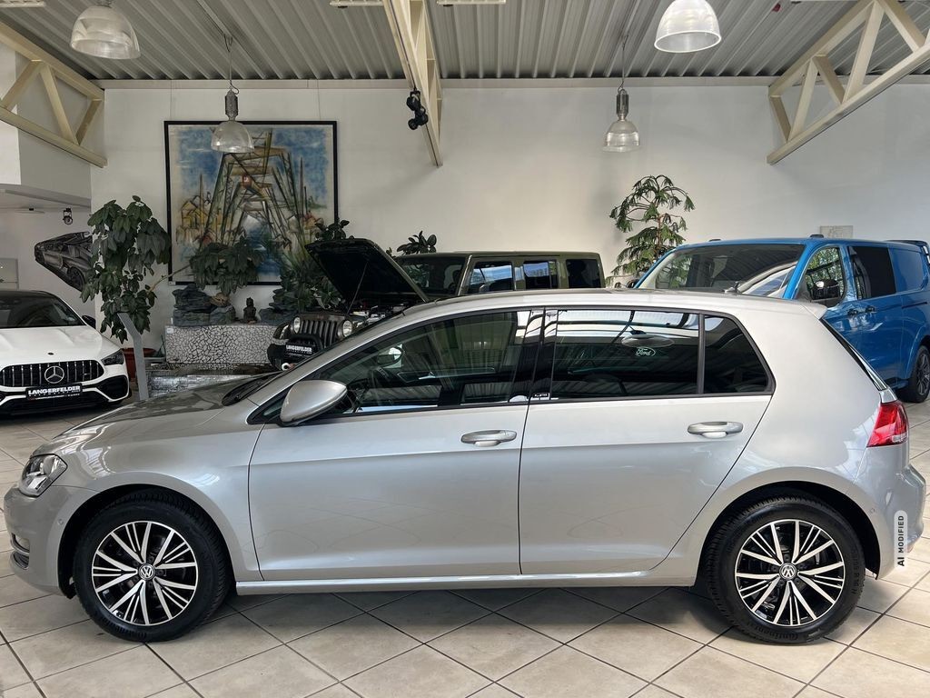 Volkswagen Golf VII Allstar*PANO*S+LHZ*KAMERA*TW*ALWETTER*