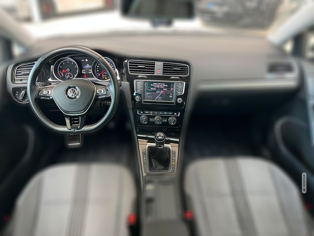 Volkswagen Golf VII Allstar*PANO*S+LHZ*KAMERA*TW*ALWETTER*