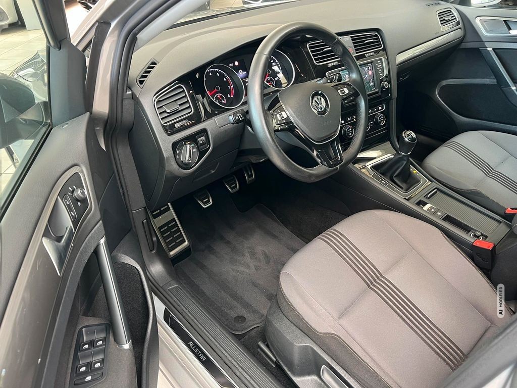 Volkswagen Golf VII Allstar*PANO*S+LHZ*KAMERA*TW*ALWETTER*