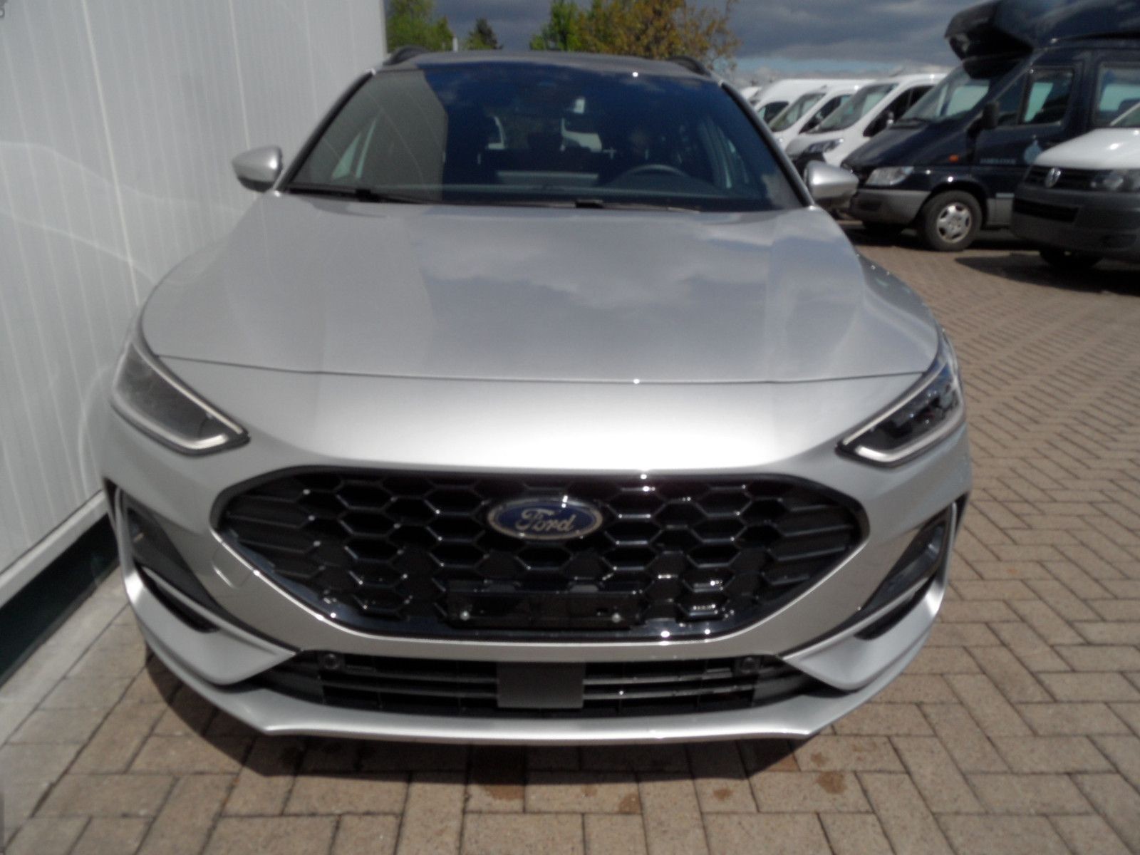 Ford Focus Turnier ST-Line X+Cam+Panoramadach+AHK+AT