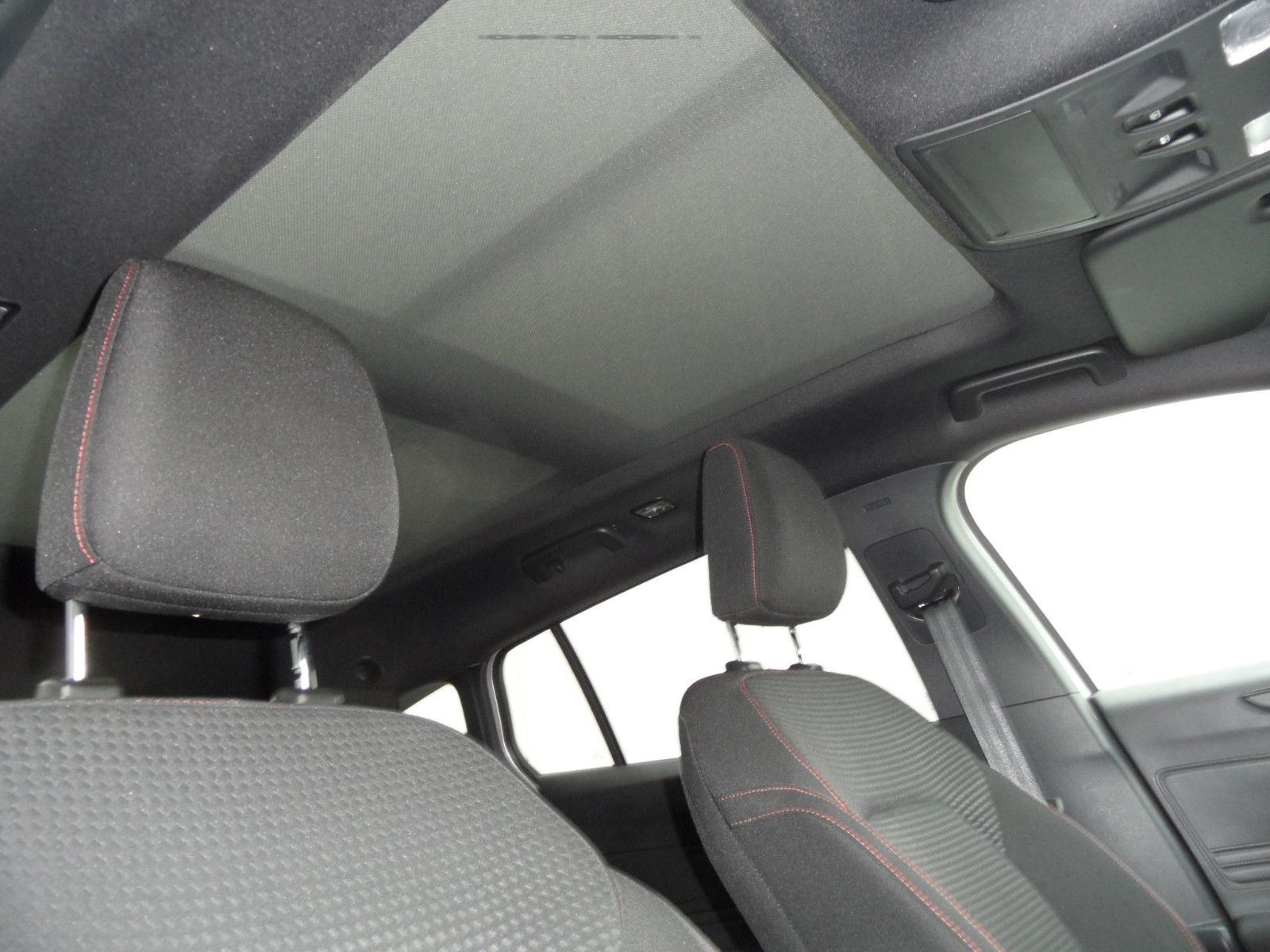 Ford Focus Turnier ST-Line X+Cam+Panoramadach+AHK+AT