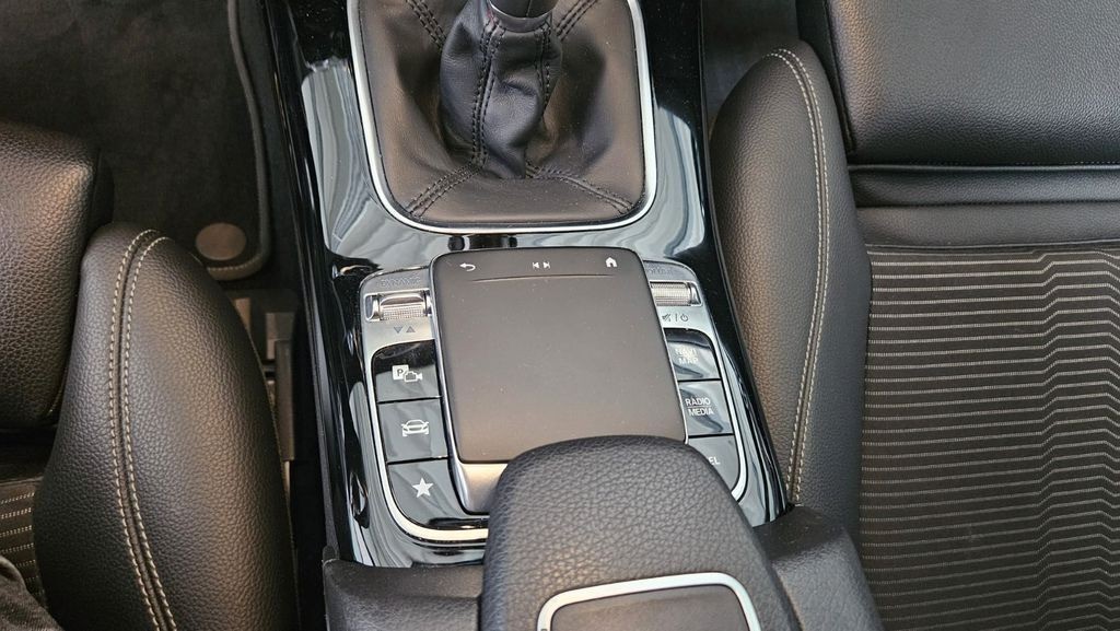 Mercedes-Benz A 200 Teilleder Sitzheiz Totwinkel Kamera Keyles