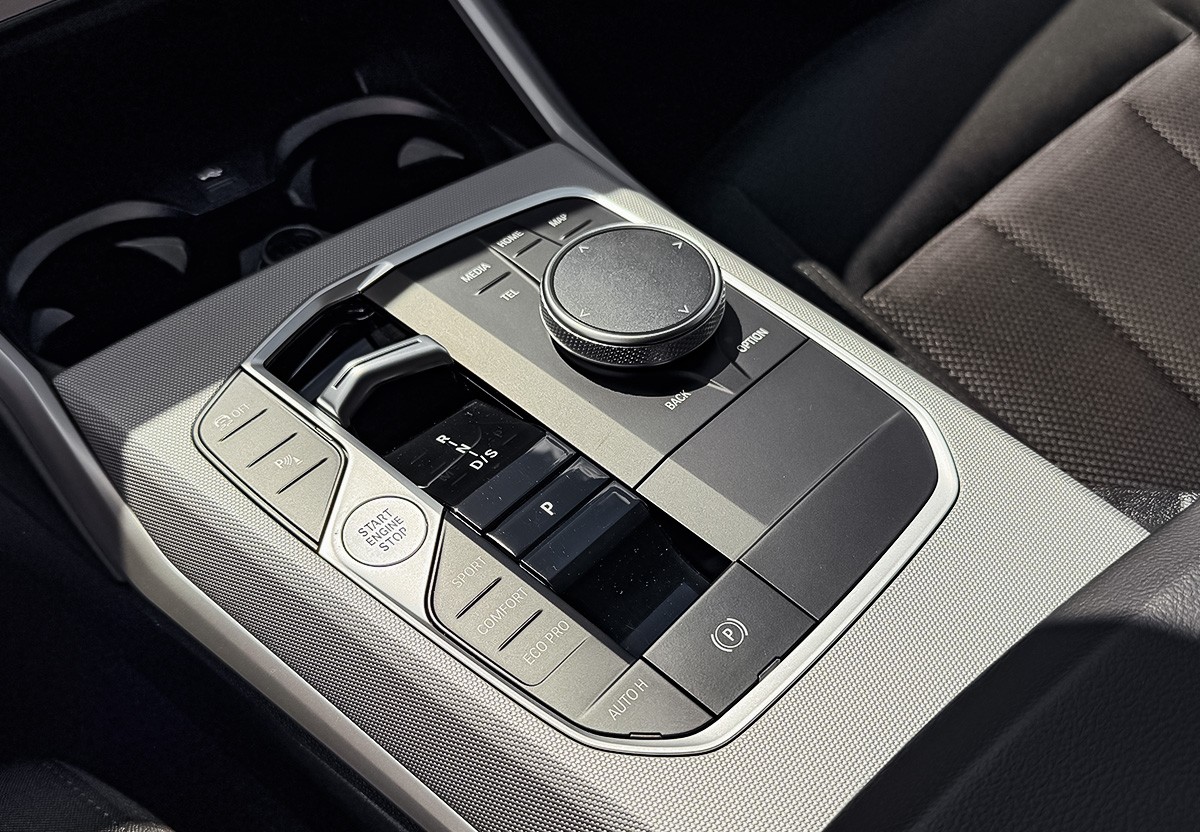 BMW 320 d xDriveTouring.Drive Asst.Curved.LED.SHZ.