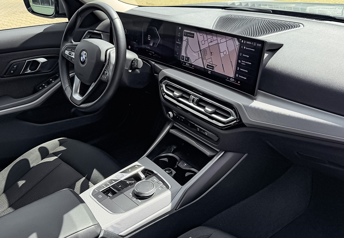 BMW 320 d xDriveTouring.Drive Asst.Curved.LED.SHZ.