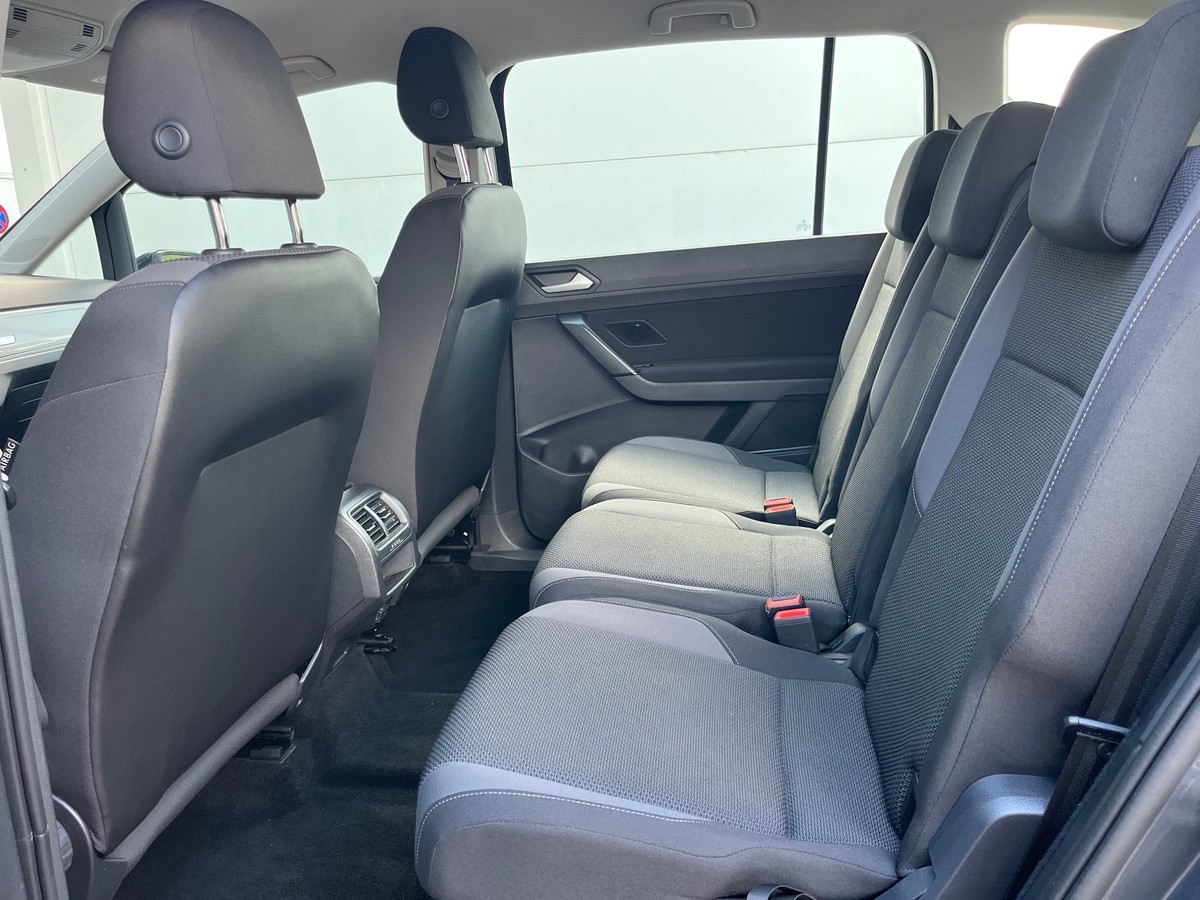 Volkswagen Touran 1.2 TSI Trendline PDC VORN/HINTEN NAVIGATION