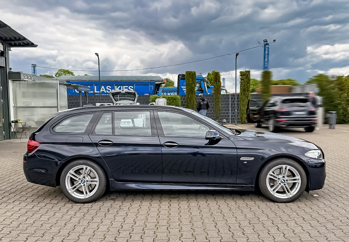 BMW 530 d xDrive M Sport Paket Pano AHK Alcantara