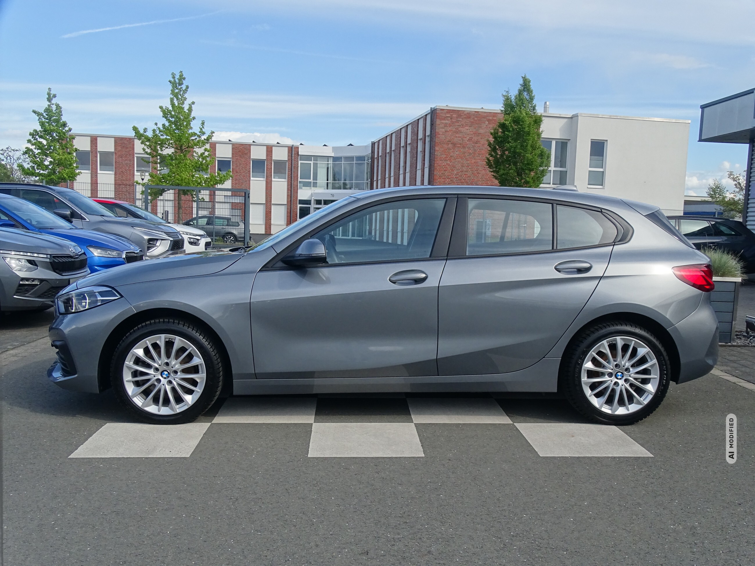 BMW 118 Advantage*STEPTRONIC*LED*NAVI*SHZG*PDC*DAB*