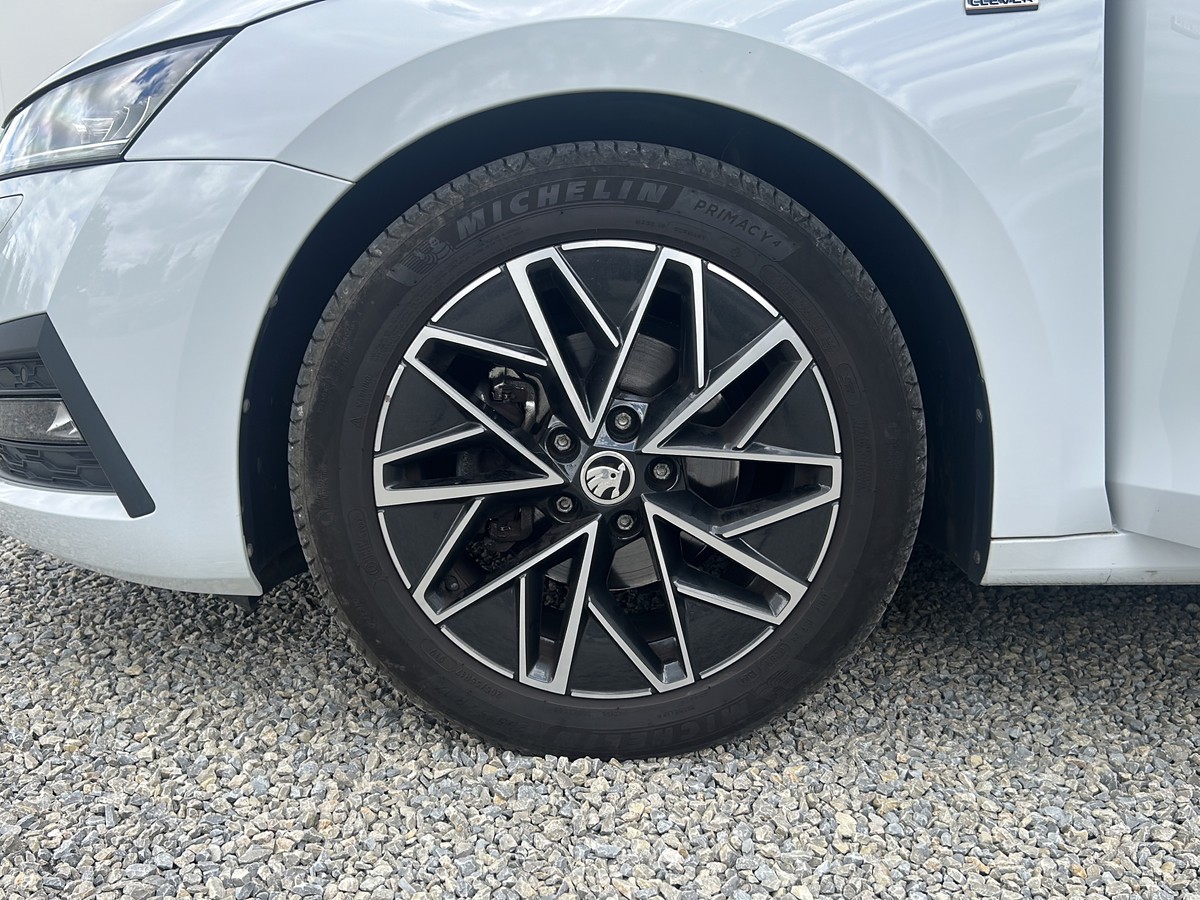 Skoda Octavia Combi 2.0 TDI DPF Clever *LED*SHZ*RFK*LRH*NAVI*KLIMA