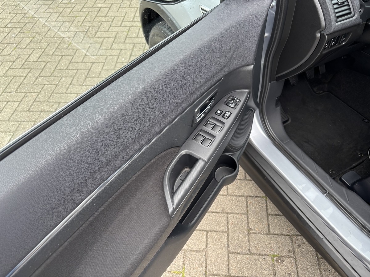 Mitsubishi ASX KLIMAAUTOMATIK*AHK*SITZHEIZUNG*ALLWETTER