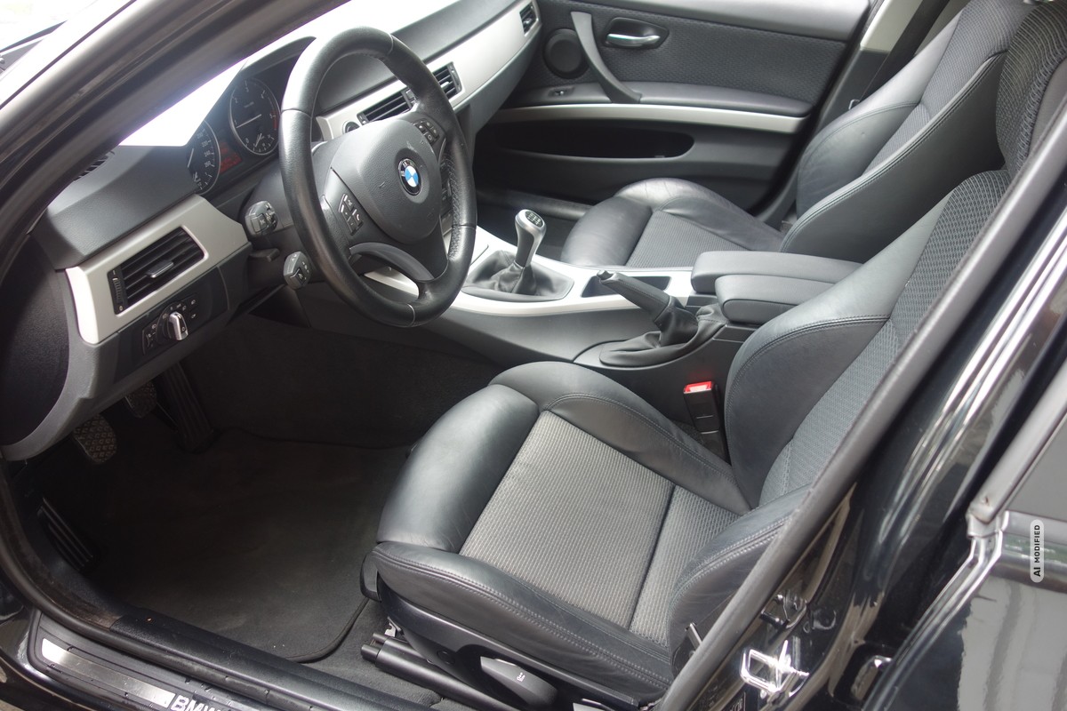 BMW 318 d TOURING*SITZHEIZUNG*SPORTSITZE*MFL*STOFF LEDER*PDC