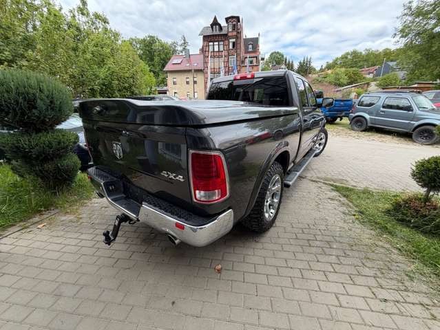 Dodge RAM 1500 5,7 Hemi Laramie UNFALLFREI