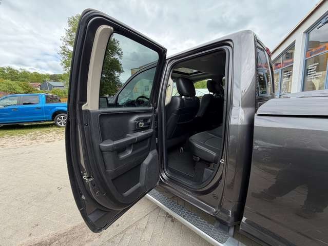 Dodge RAM 1500 5,7 Hemi Laramie UNFALLFREI