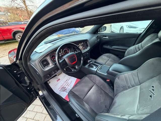 Dodge Charger 5,7 Hemi 