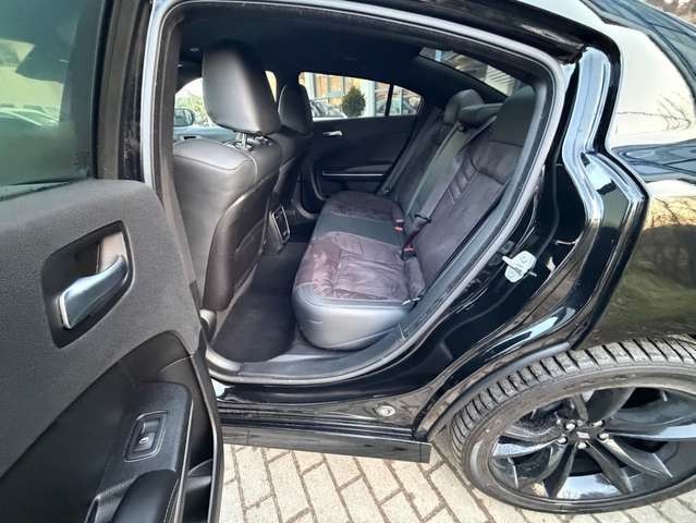 Dodge Charger 5,7 Hemi 