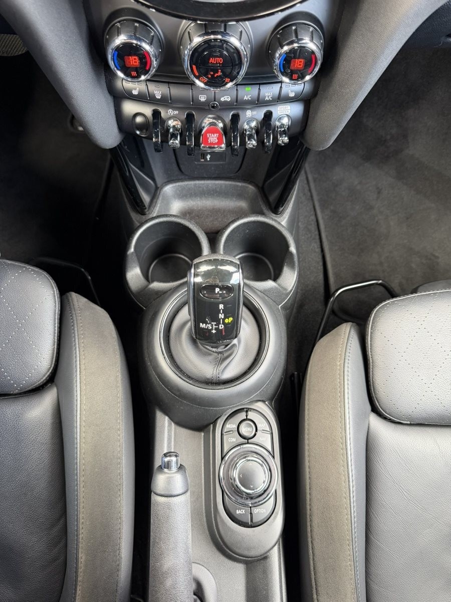 MINI Cooper Classic Trim Sportsitz Navi LED PDC SHZ