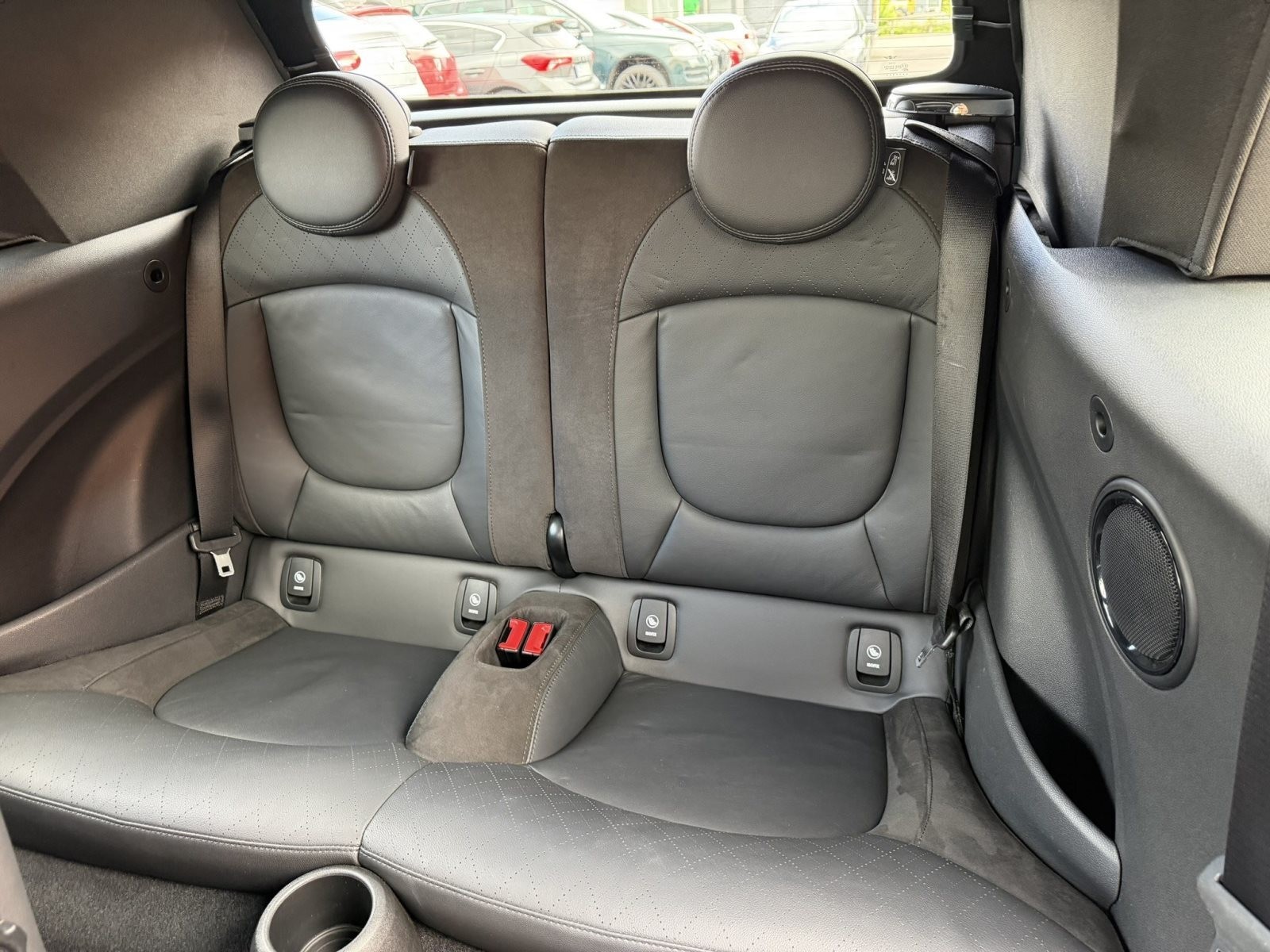 MINI Cooper Classic Trim Sportsitz Navi LED PDC SHZ