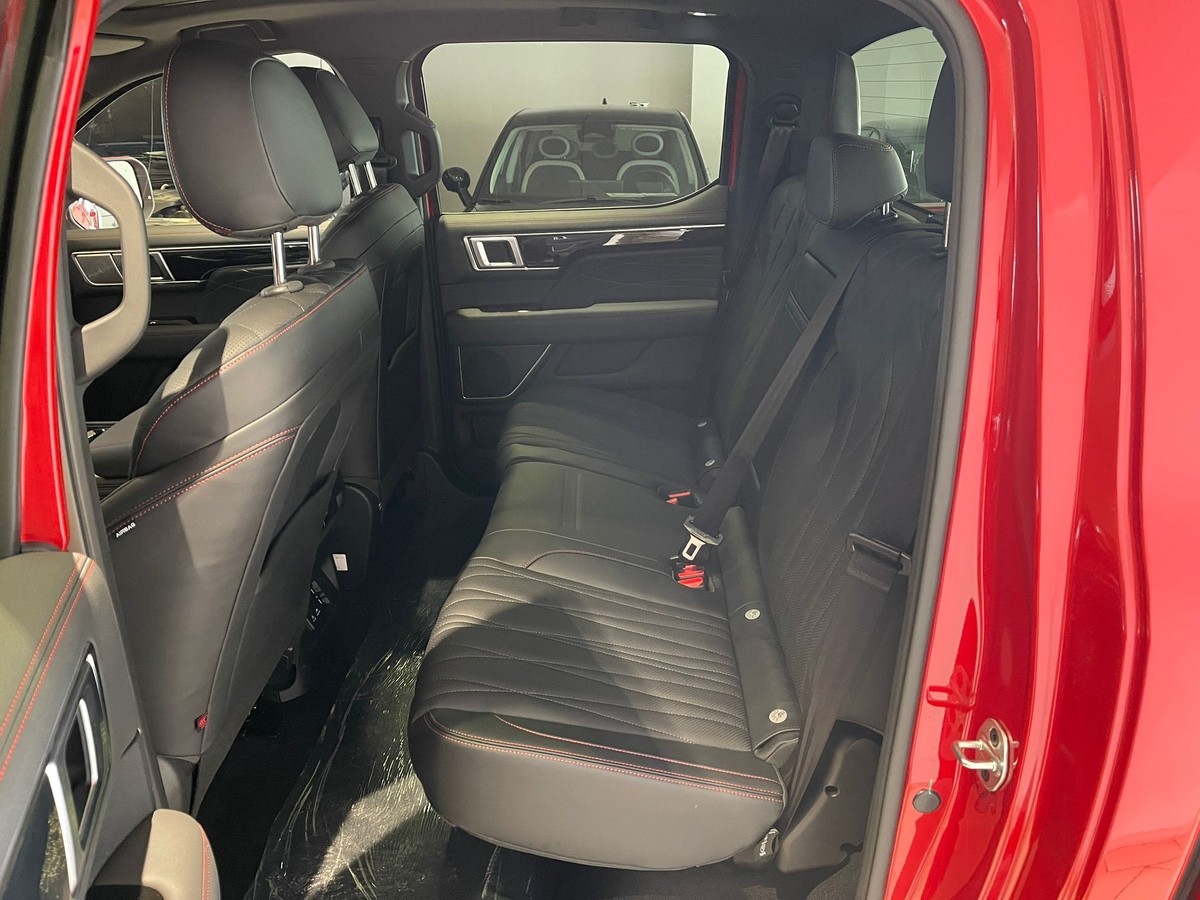 Foton 4 Ultra Sitzbelüftung Panorama Leder NEU