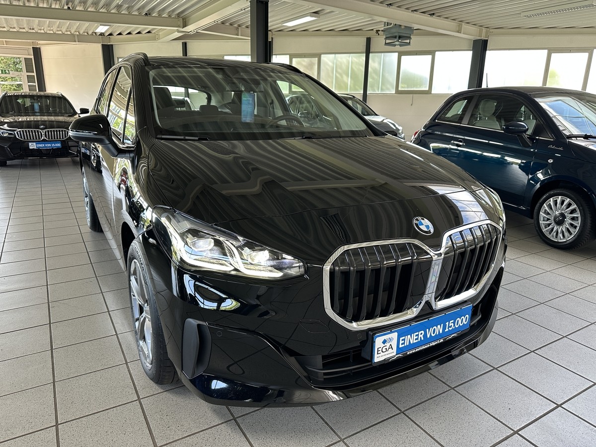 BMW 218 Active Tourer AHK Pano RFK LED Kamera Sitzhz. PDC