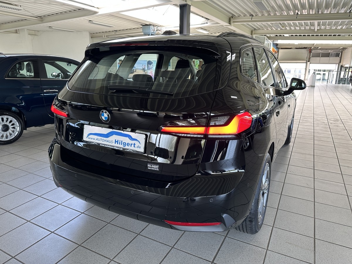 BMW 218 Active Tourer AHK Pano RFK LED Kamera Sitzhz. PDC