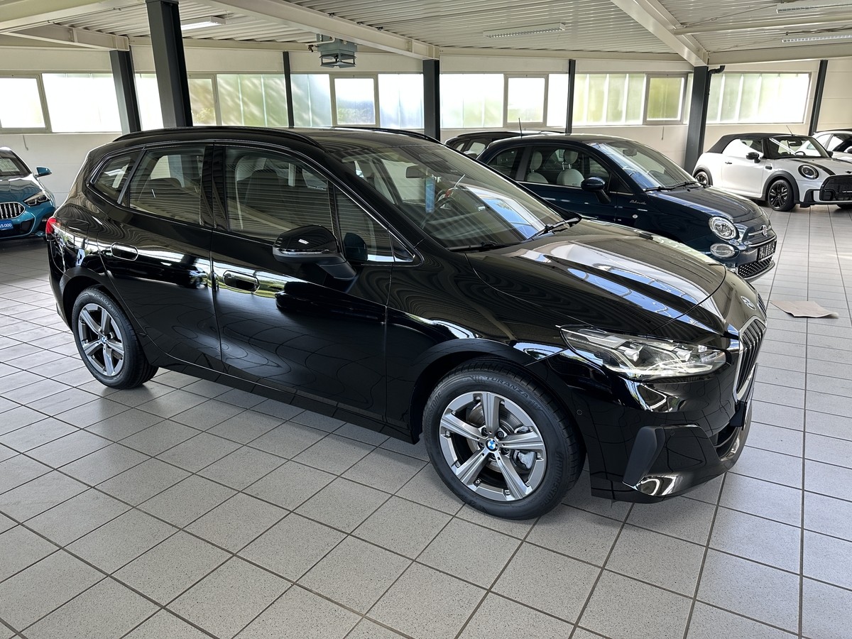 BMW 218 Active Tourer AHK Pano RFK LED Kamera Sitzhz. PDC