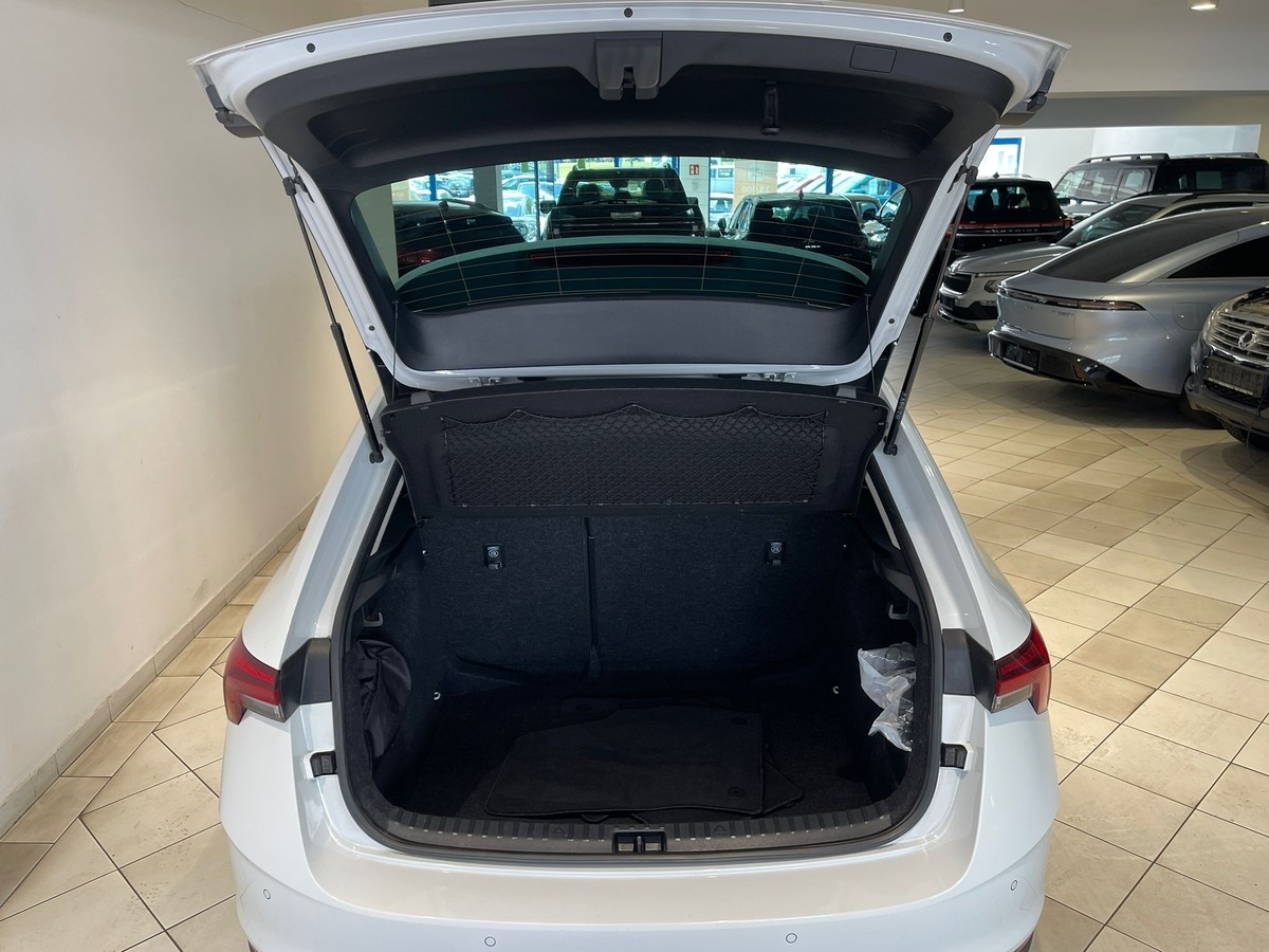 Skoda Scala 1.0TSI DSG Matrix Beam 5J Garantie