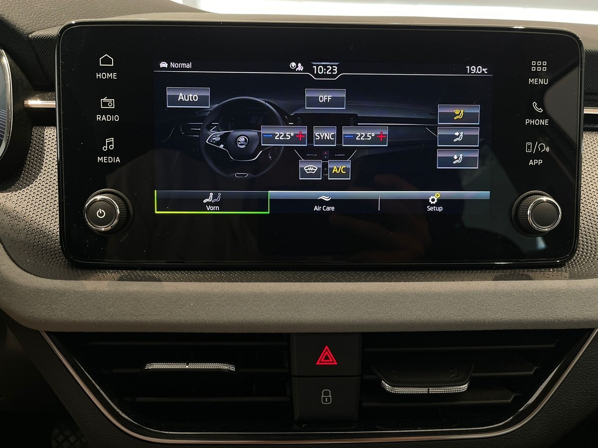 Skoda Scala 1.0TSI DSG Matrix Beam 5J Garantie