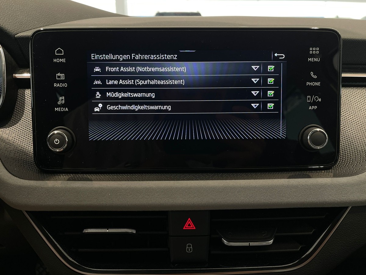 Skoda Scala 1.0TSI DSG Matrix Beam 5J Garantie