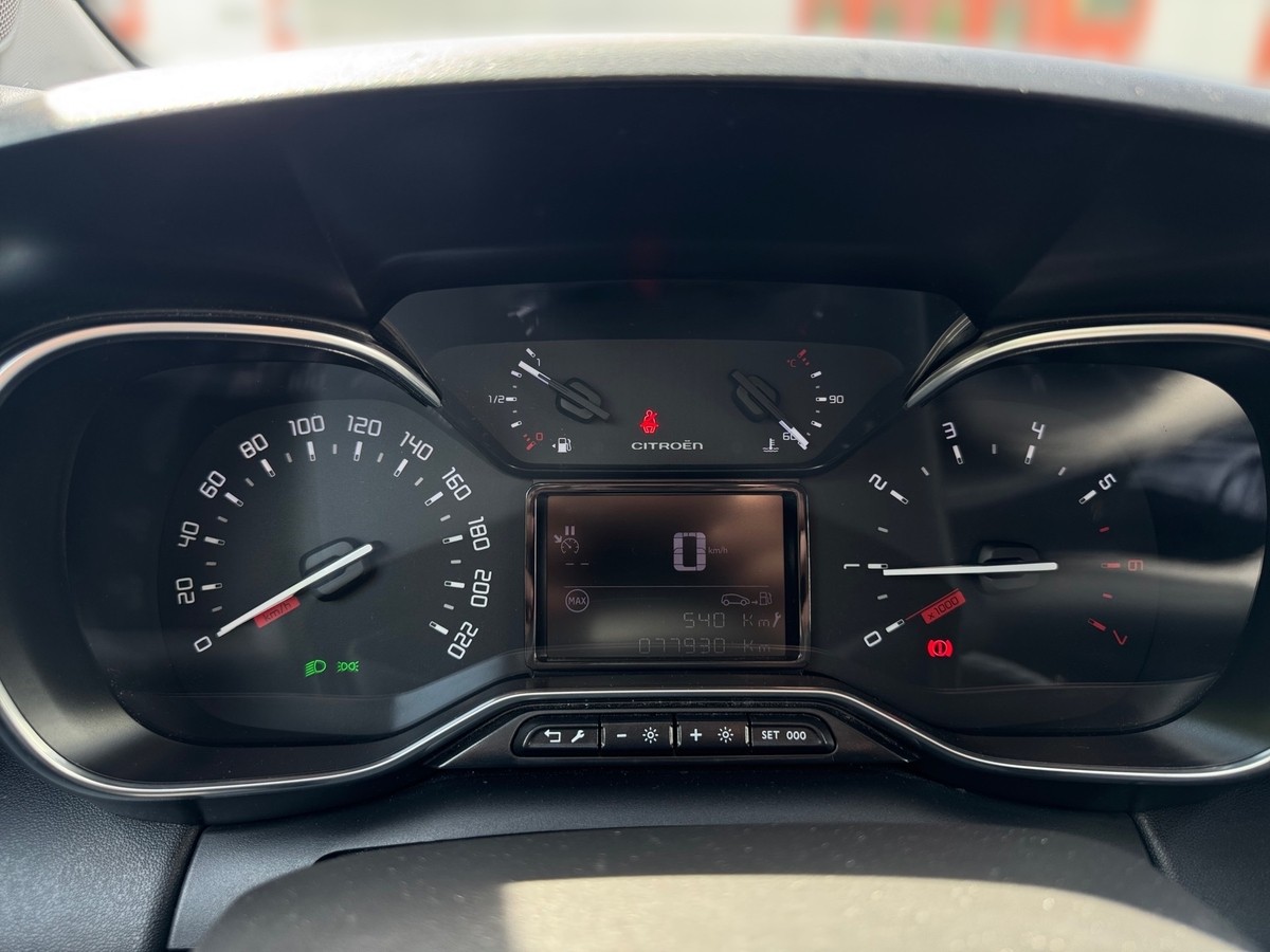 Citroën C3 Aircross 1.2 PureTech 110 Shine S&S KAMERA+TEMPOMAT