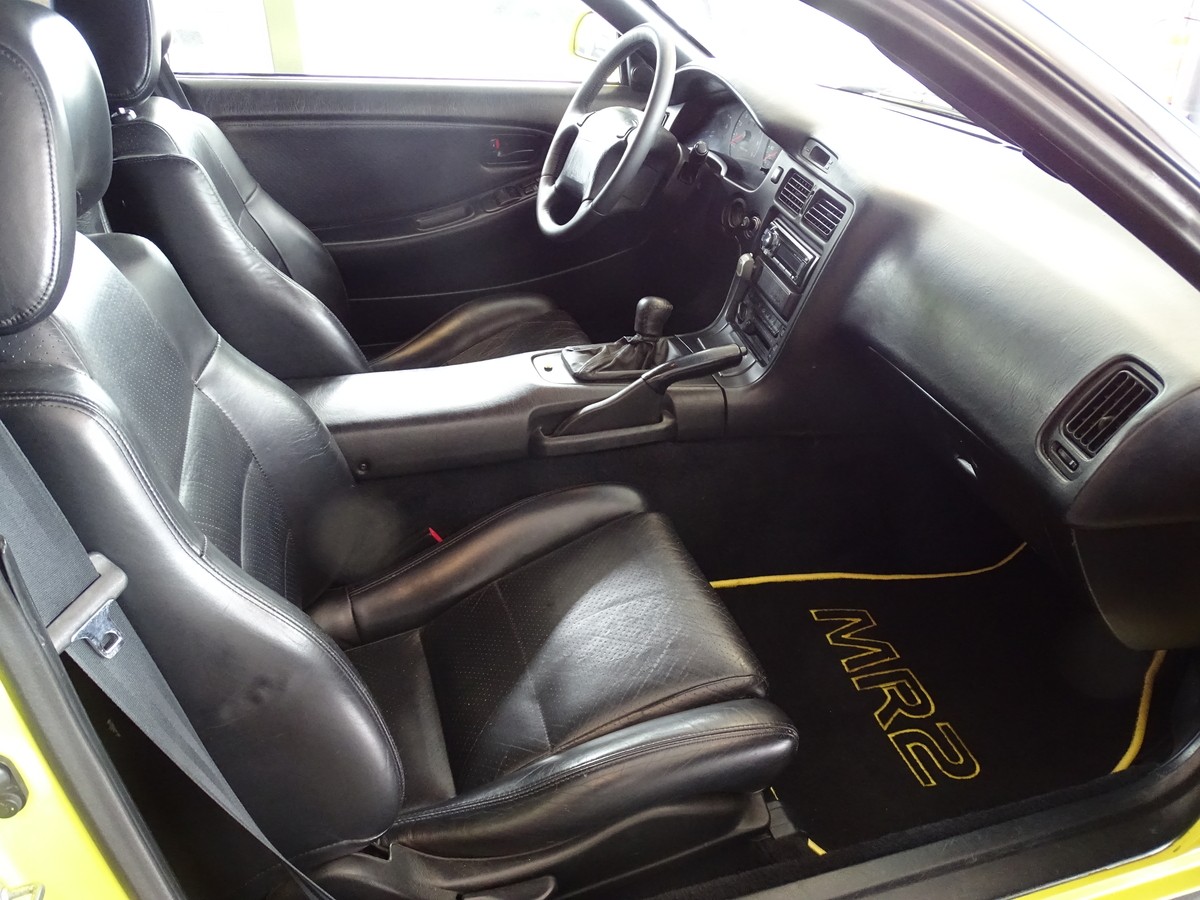 Toyota MR 2 W2 2.0 GT-i 16 T-Bar