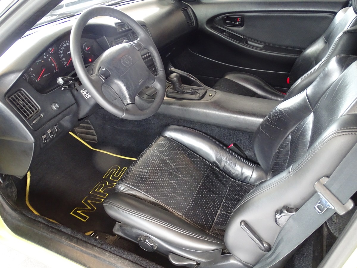 Toyota MR 2 W2 2.0 GT-i 16 T-Bar