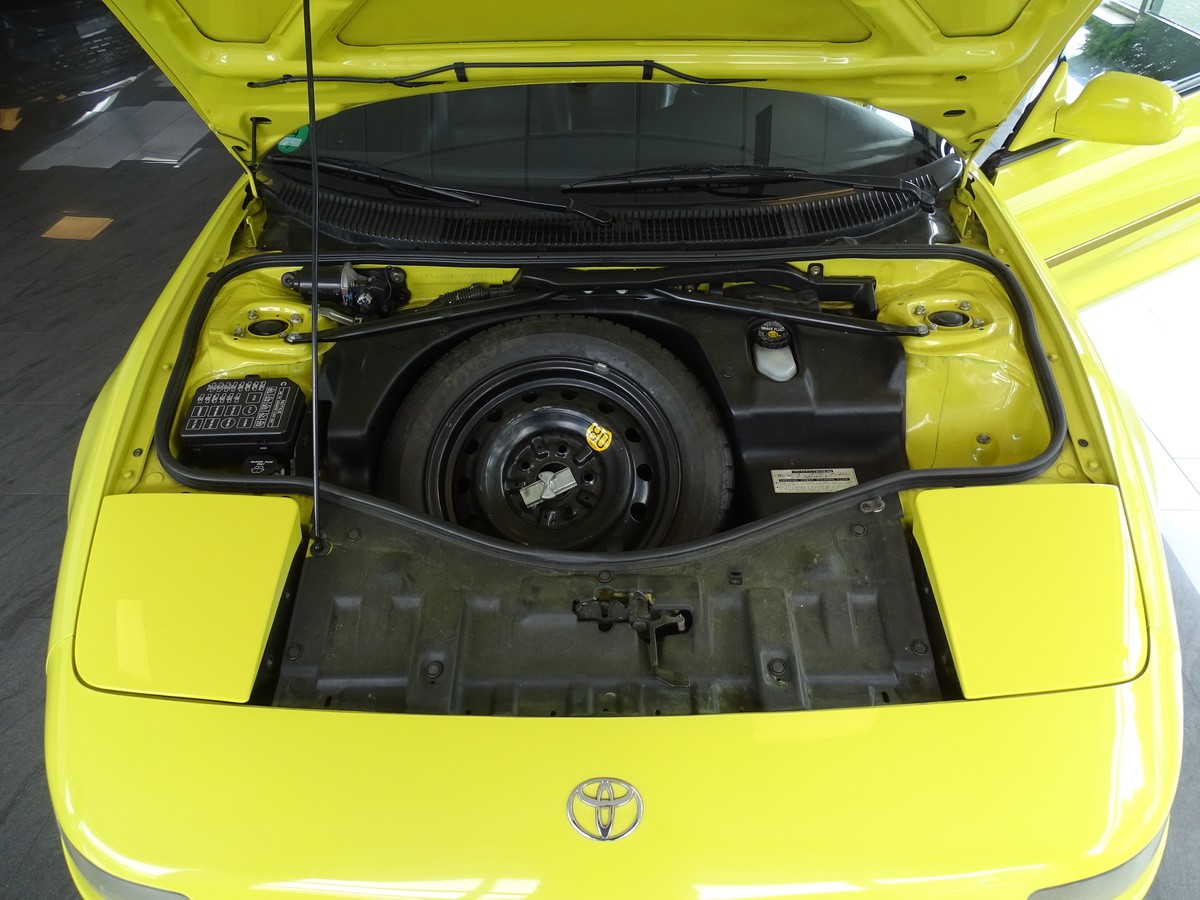 Toyota MR 2 W2 2.0 GT-i 16 T-Bar