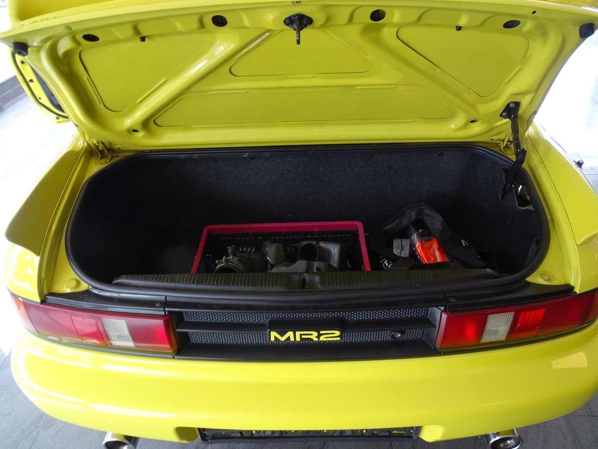 Toyota MR 2 W2 2.0 GT-i 16 T-Bar