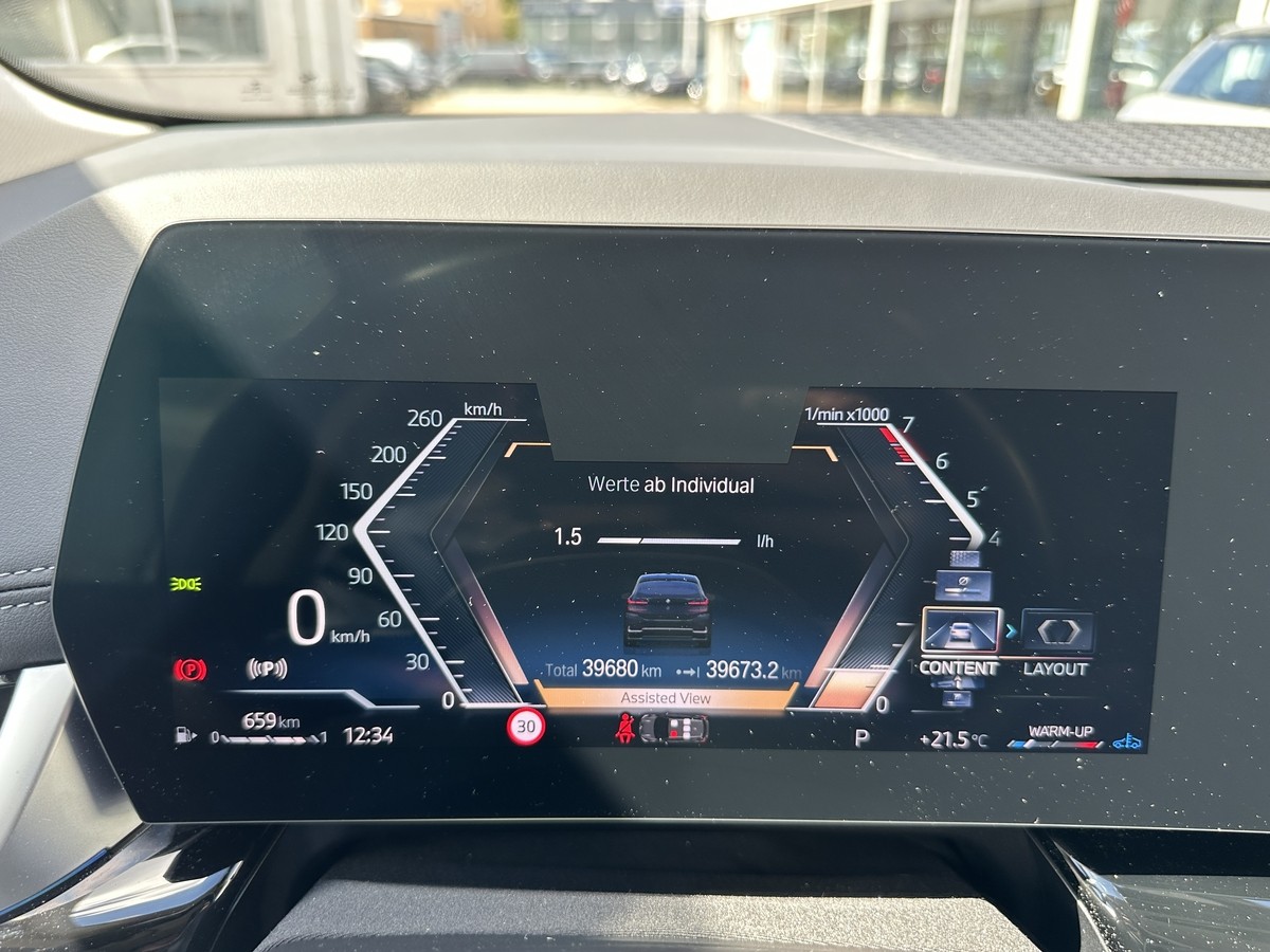 BMW 218 Active Tourer Luxury Line *AHK*Navi*PDC*