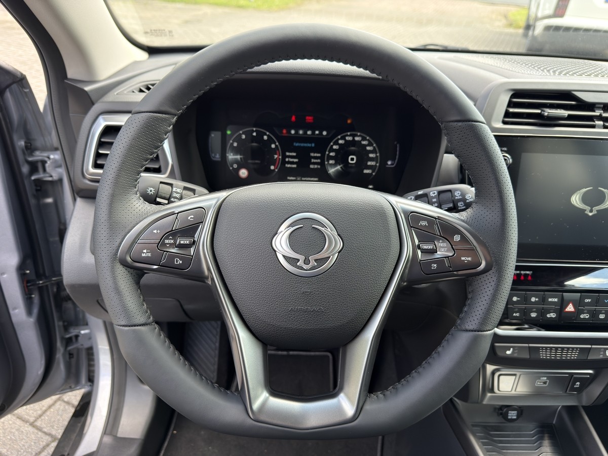 KGM Tivoli Nomad Plus 1.5 MT 2WD