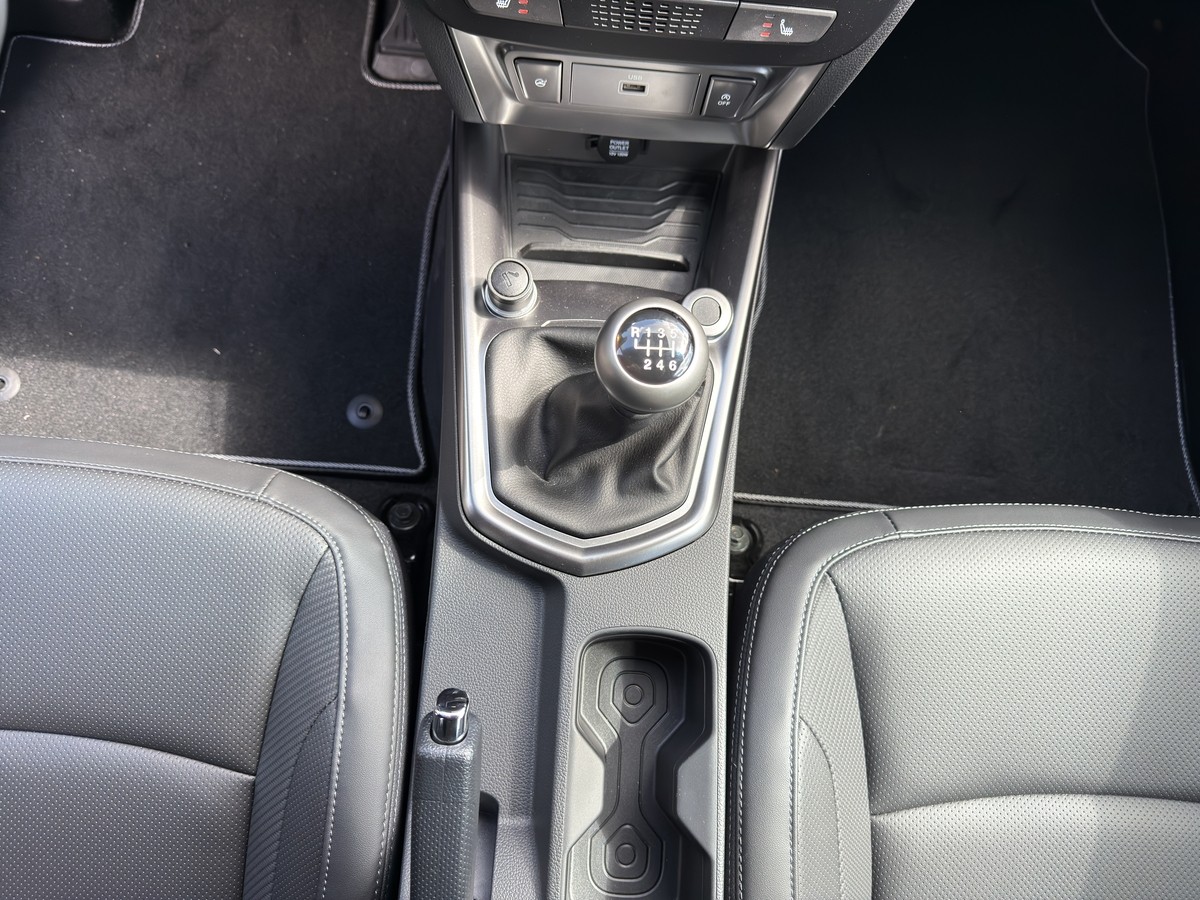 KGM Tivoli Nomad Plus 1.5 MT 2WD