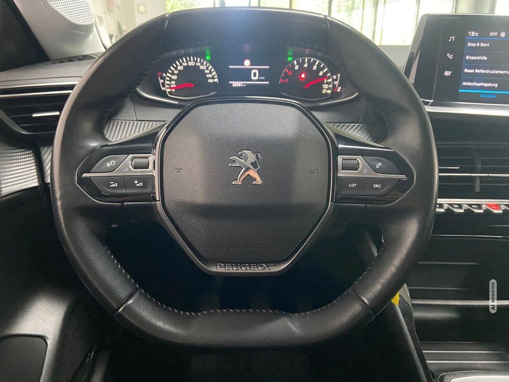 Peugeot 208 Spurhalteass Sitzheizung PDC DAB+