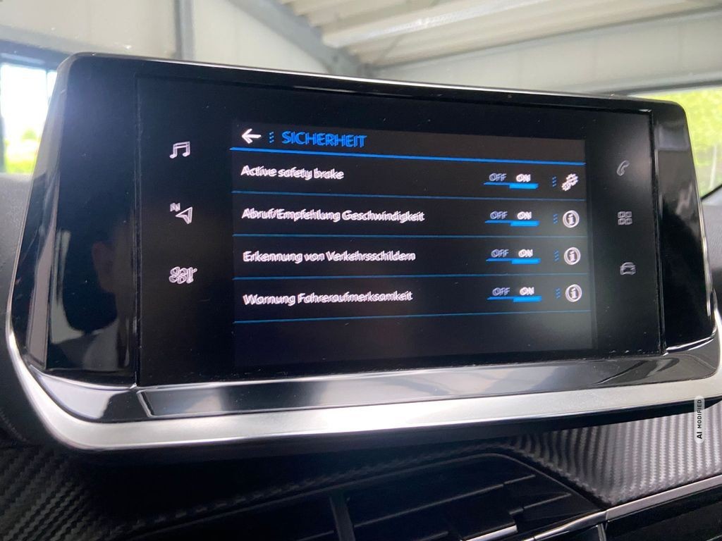 Peugeot 208 Spurhalteass Sitzheizung PDC DAB+