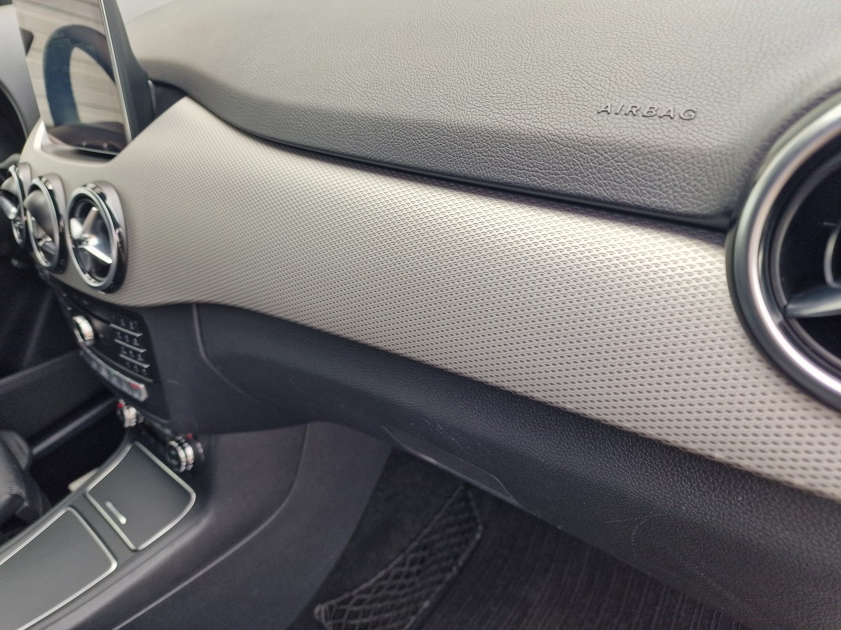 Mercedes-Benz B 220 4-Matic Edition*AHK*LED*Urban*DAB*R-Kamera