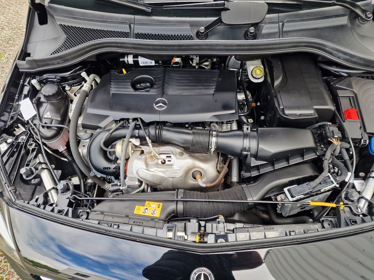 Mercedes-Benz B 220 4-Matic Edition*AHK*LED*Urban*DAB*R-Kamera